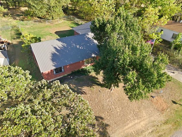 1650 N 1st Street, Harrah, OK 73045