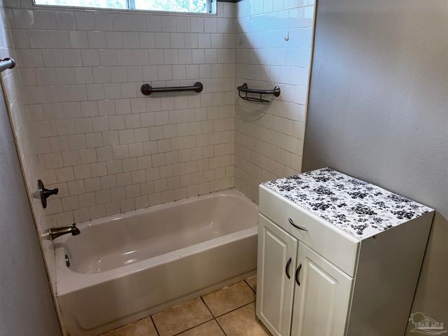 9184 Arand Dr, Pensacola, FL 32514