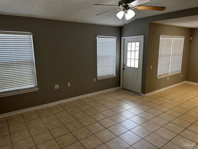 9184 Arand Dr, Pensacola, FL 32514