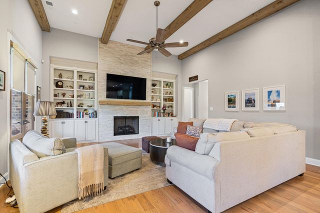 1605 PAINTED HORSE PASS, Collierville, TN 38017