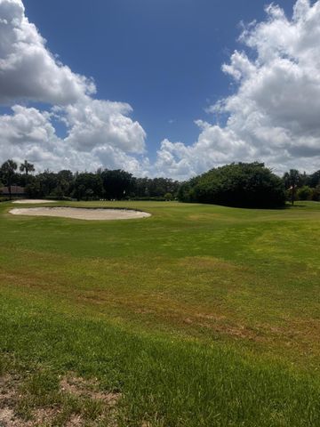 21411 Juego Circle 32b, Boca Raton, FL 33433