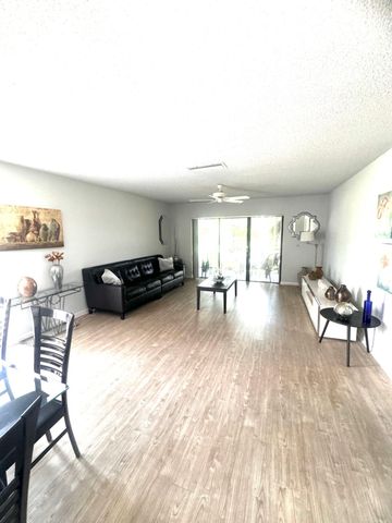 21411 Juego Circle 32b, Boca Raton, FL 33433
