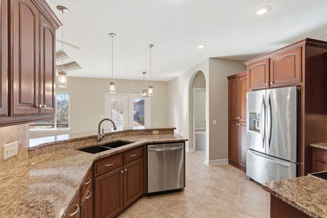 1203 N Bay Meadow Court, Nixa, MO 65714