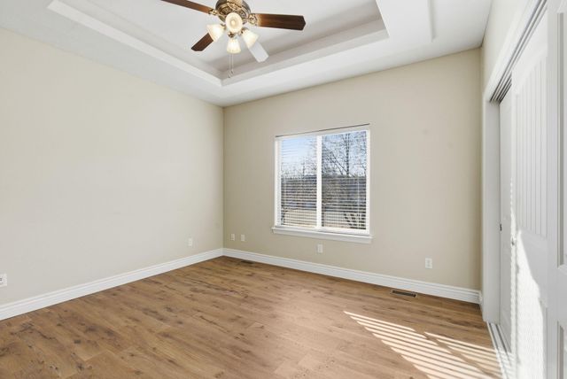 1203 N Bay Meadow Court, Nixa, MO 65714