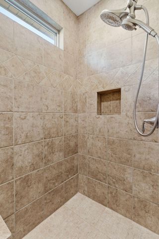 1203 N Bay Meadow Court, Nixa, MO 65714