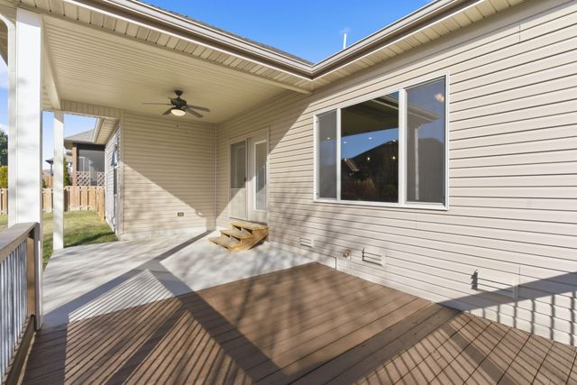 1203 N Bay Meadow Court, Nixa, MO 65714