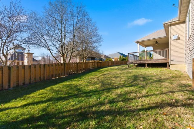 1203 N Bay Meadow Court, Nixa, MO 65714