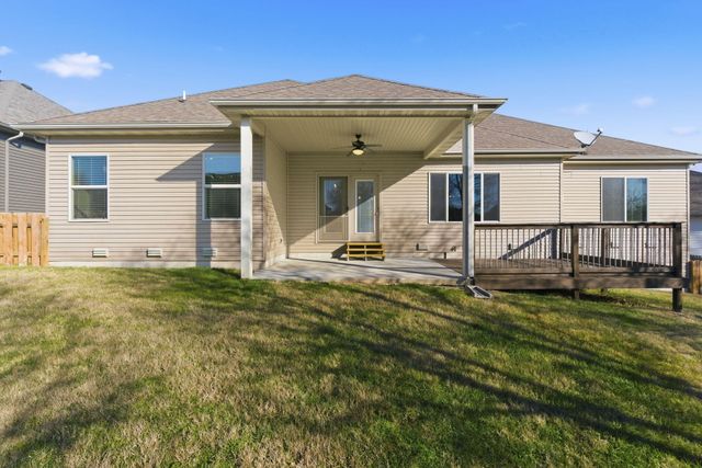 1203 N Bay Meadow Court, Nixa, MO 65714