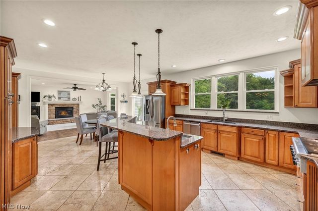 12105 Girdled Road, Concord Twp, OH 44077