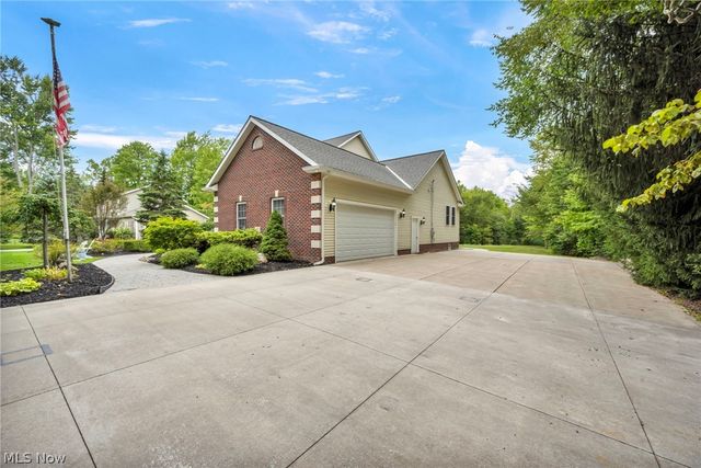 12105 Girdled Road, Concord Twp, OH 44077