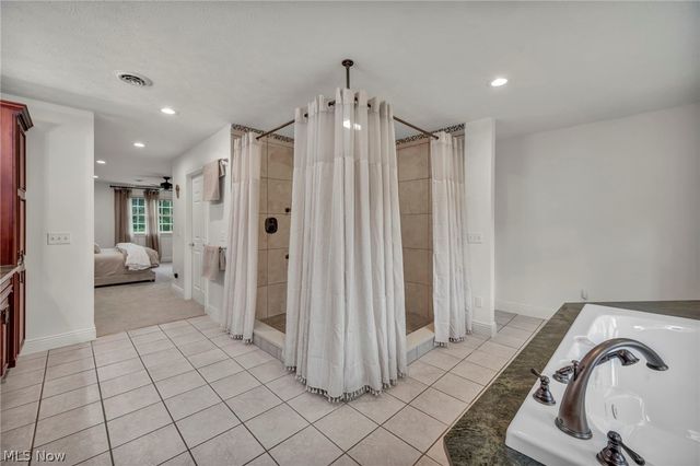12105 Girdled Road, Concord Twp, OH 44077