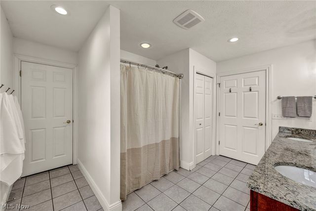 12105 Girdled Road, Concord Twp, OH 44077