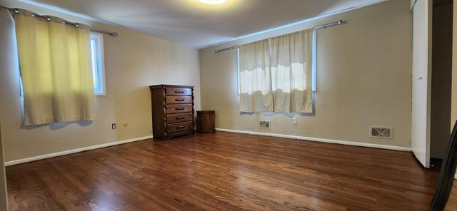 26061 Marlowe Place, Oak Park, MI 48237