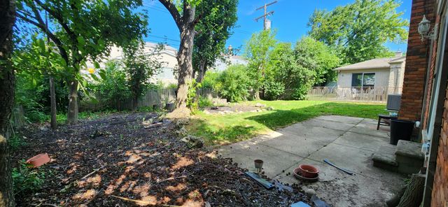 26061 Marlowe Place, Oak Park, MI 48237