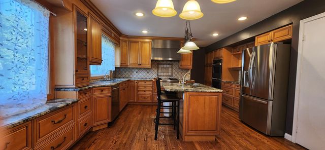 26061 Marlowe Place, Oak Park, MI 48237