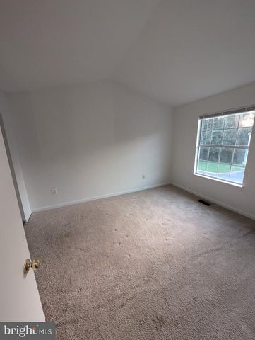 702 WIND RIDGE DR, Stafford, VA 22554