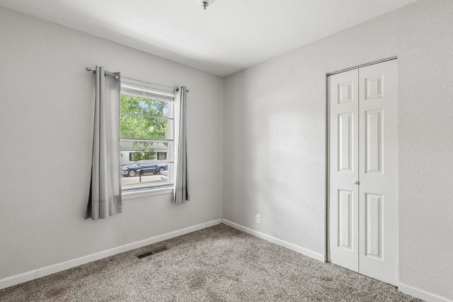 6212 N West Park View st, Park City, KS 67219