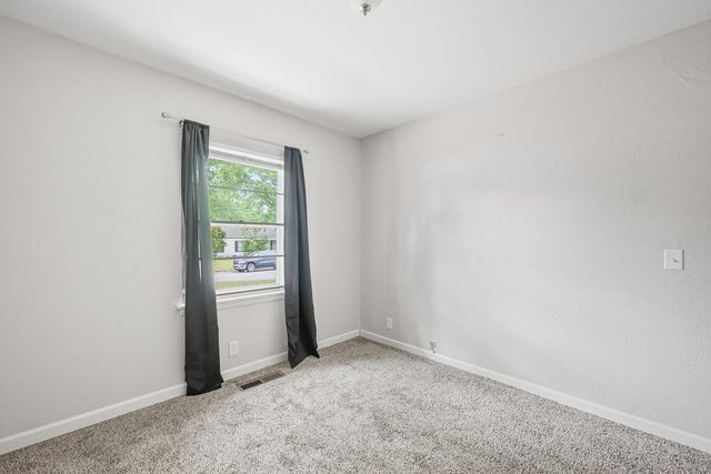 6212 N West Park View st, Park City, KS 67219