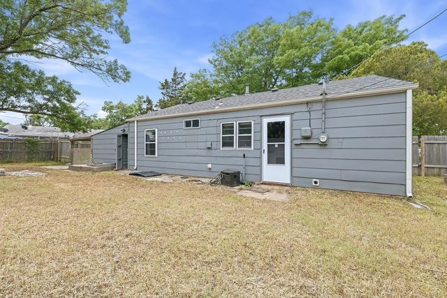 6212 N West Park View st, Park City, KS 67219