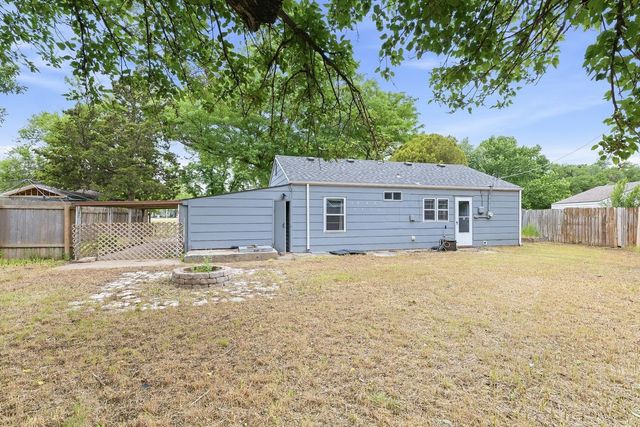 6212 N West Park View st, Park City, KS 67219