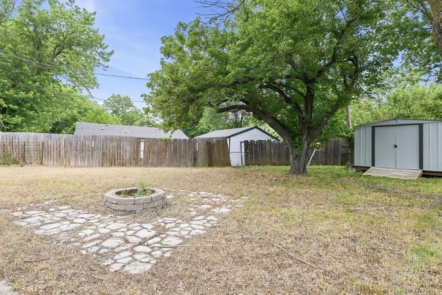 6212 N West Park View st, Park City, KS 67219