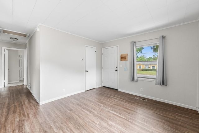 6212 N West Park View st, Park City, KS 67219