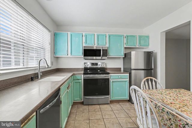1829 WEXFORD RD, Palmyra, PA 17078