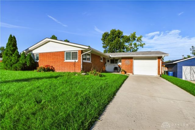 1221 Linda Lane, Fairborn, OH 45324