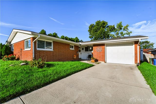 1221 Linda Lane, Fairborn, OH 45324