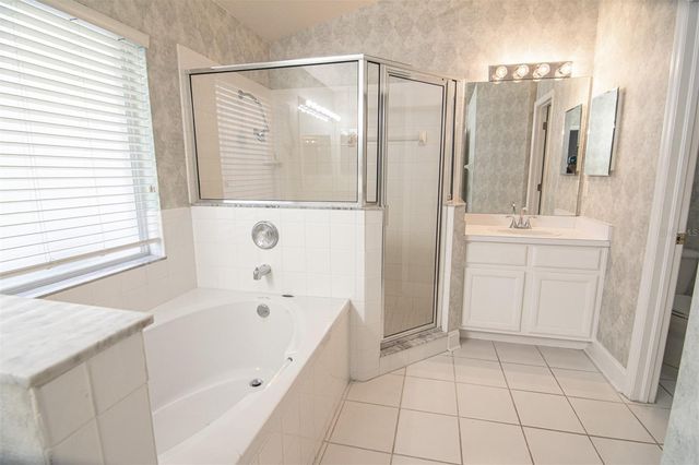 8635 MANASSAS ROAD, Tampa, FL 33635