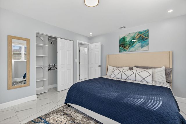 511 Iris Avenue, Palm Beach Gardens, FL 33410