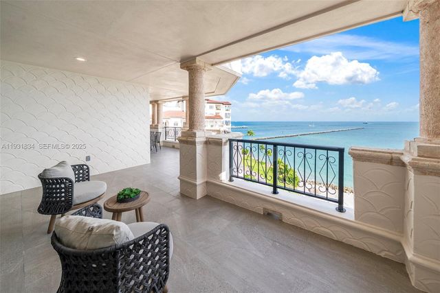 7471 Fisher Island Dr 7471, Miami Beach, FL 33109