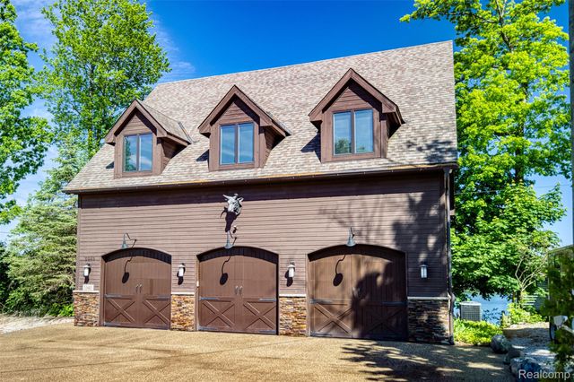 5940 Silver Birch Road, Hadley Township, MI 48462