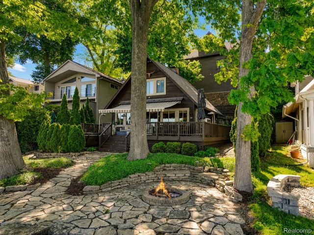 5940 Silver Birch Road, Hadley Township, MI 48462