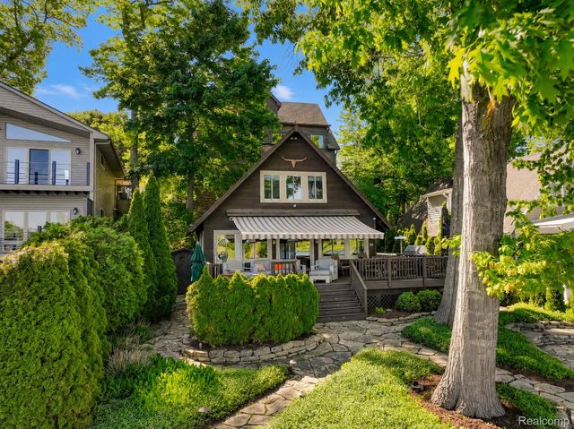 5940 Silver Birch Road, Hadley Township, MI 48462