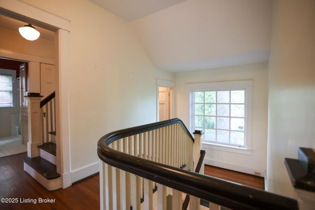 1722 Windsor Pl, Louisville, KY 40204