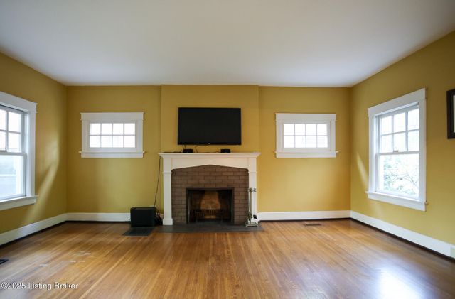 1722 Windsor Pl, Louisville, KY 40204