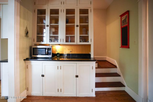 1722 Windsor Pl, Louisville, KY 40204