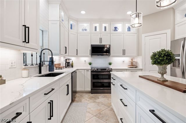 8724 Banyan Bay BLVD, Fort Myers, FL 33908