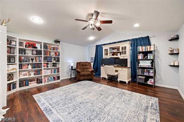 8724 Banyan Bay BLVD, Fort Myers, FL 33908