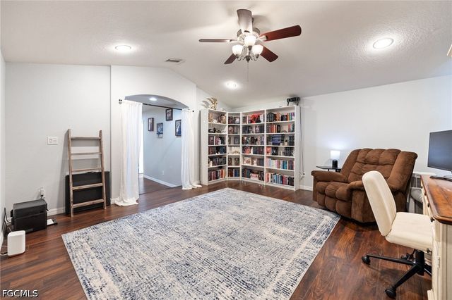 8724 Banyan Bay BLVD, Fort Myers, FL 33908
