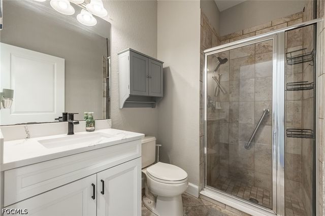 8724 Banyan Bay BLVD, Fort Myers, FL 33908