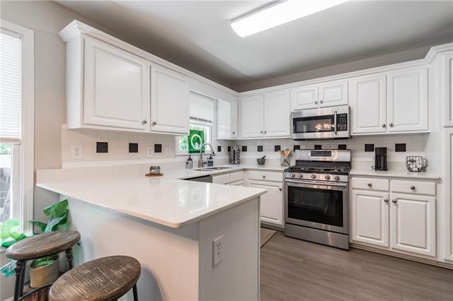 1800 Hazy Glen Court NW, Acworth, GA 30102