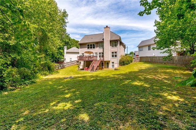 1800 Hazy Glen Court NW, Acworth, GA 30102