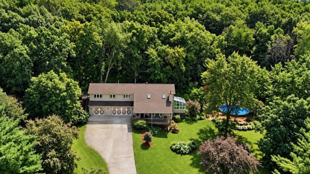 4044 Oak Park Road, Deerfield, WI 53531