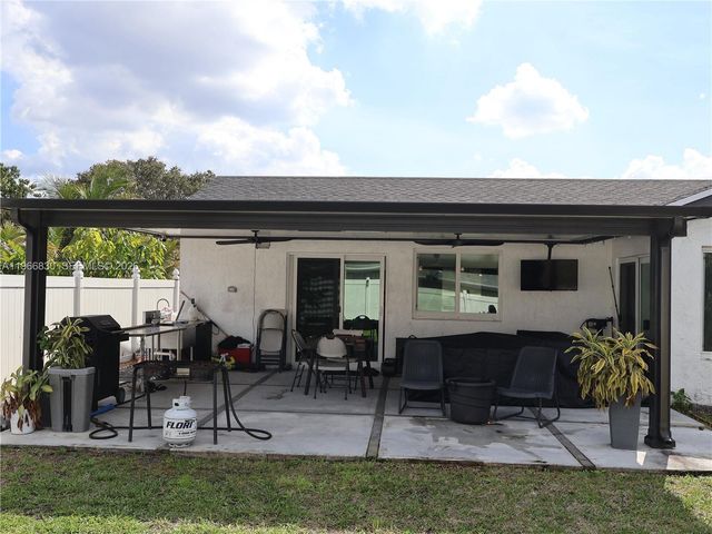 5505 SW 9th St 0, Margate, FL 33068