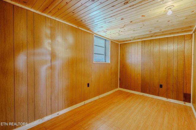 158 Stiles Rd, Madisonville, TN 37354