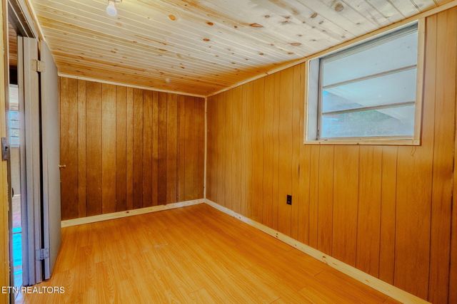 158 Stiles Rd, Madisonville, TN 37354