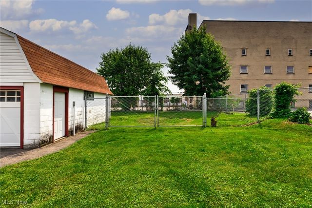 125 N Arlington Avenue, Niles, OH 44446