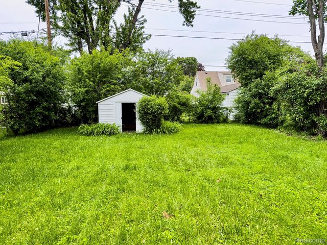 13680 Borgman Street, Oak Park, MI 48237